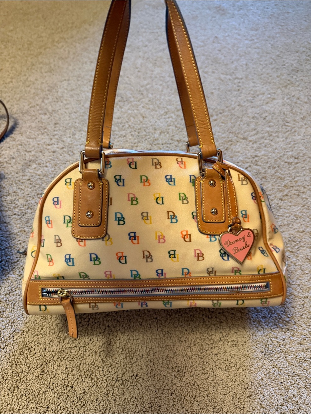 Dooney & Bourke Womens Monogram Multi-Compartment Zip Up Top Handle Bag Beige